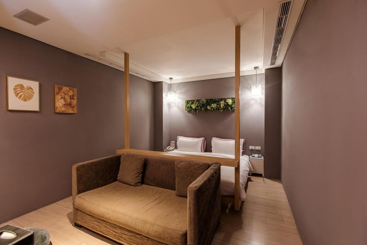 Motel Stars Taichung Dış mekan fotoğraf