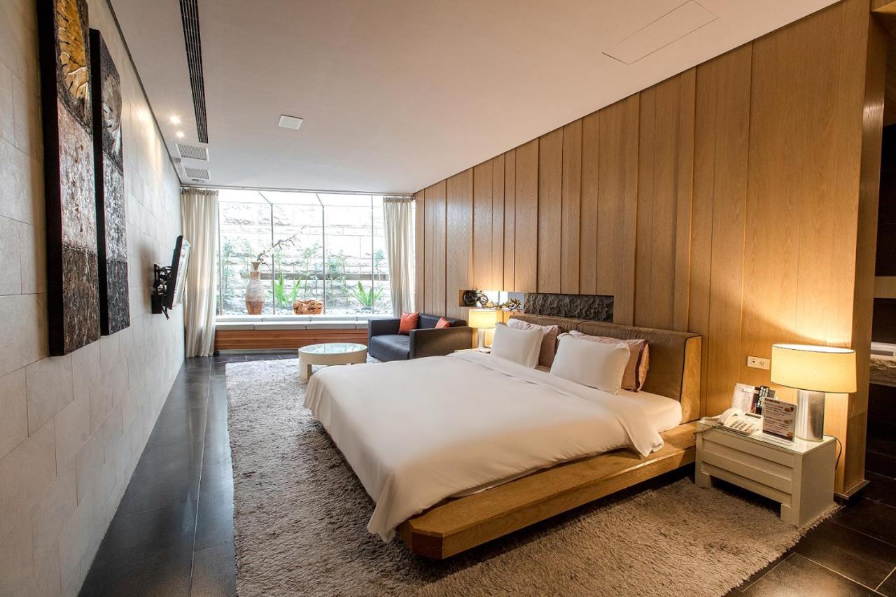 Motel Stars Taichung Dış mekan fotoğraf