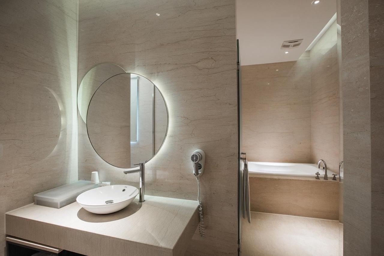 Motel Stars Taichung Dış mekan fotoğraf