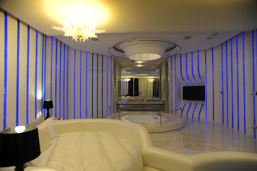 Motel Stars Taichung Dış mekan fotoğraf