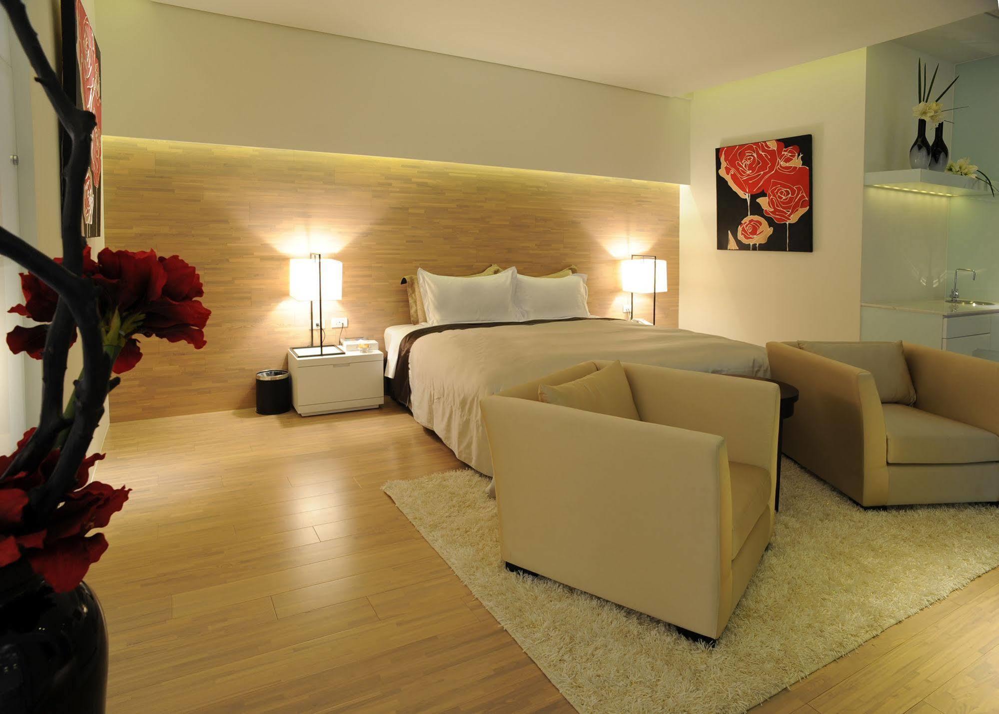 Motel Stars Taichung Dış mekan fotoğraf