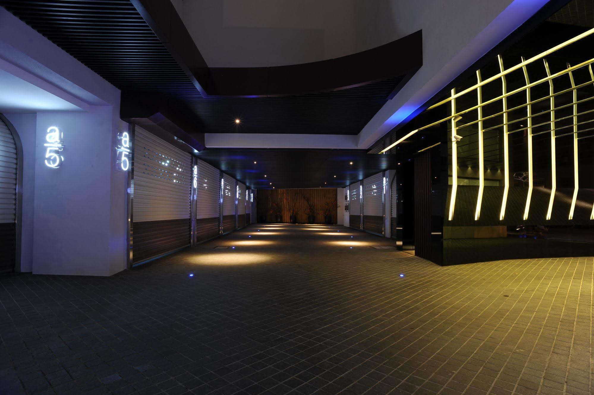 Motel Stars Taichung Dış mekan fotoğraf