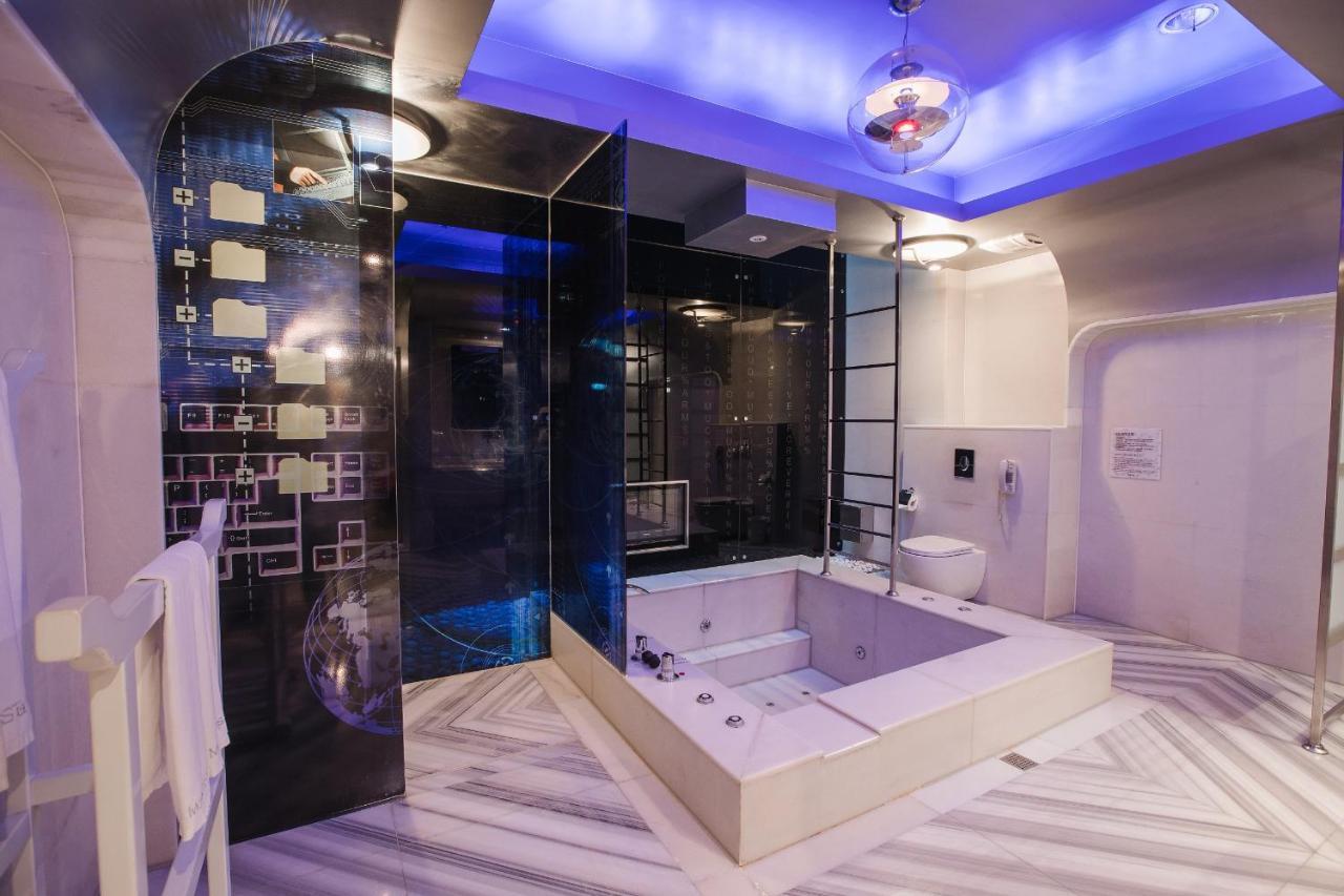 Motel Stars Taichung Dış mekan fotoğraf